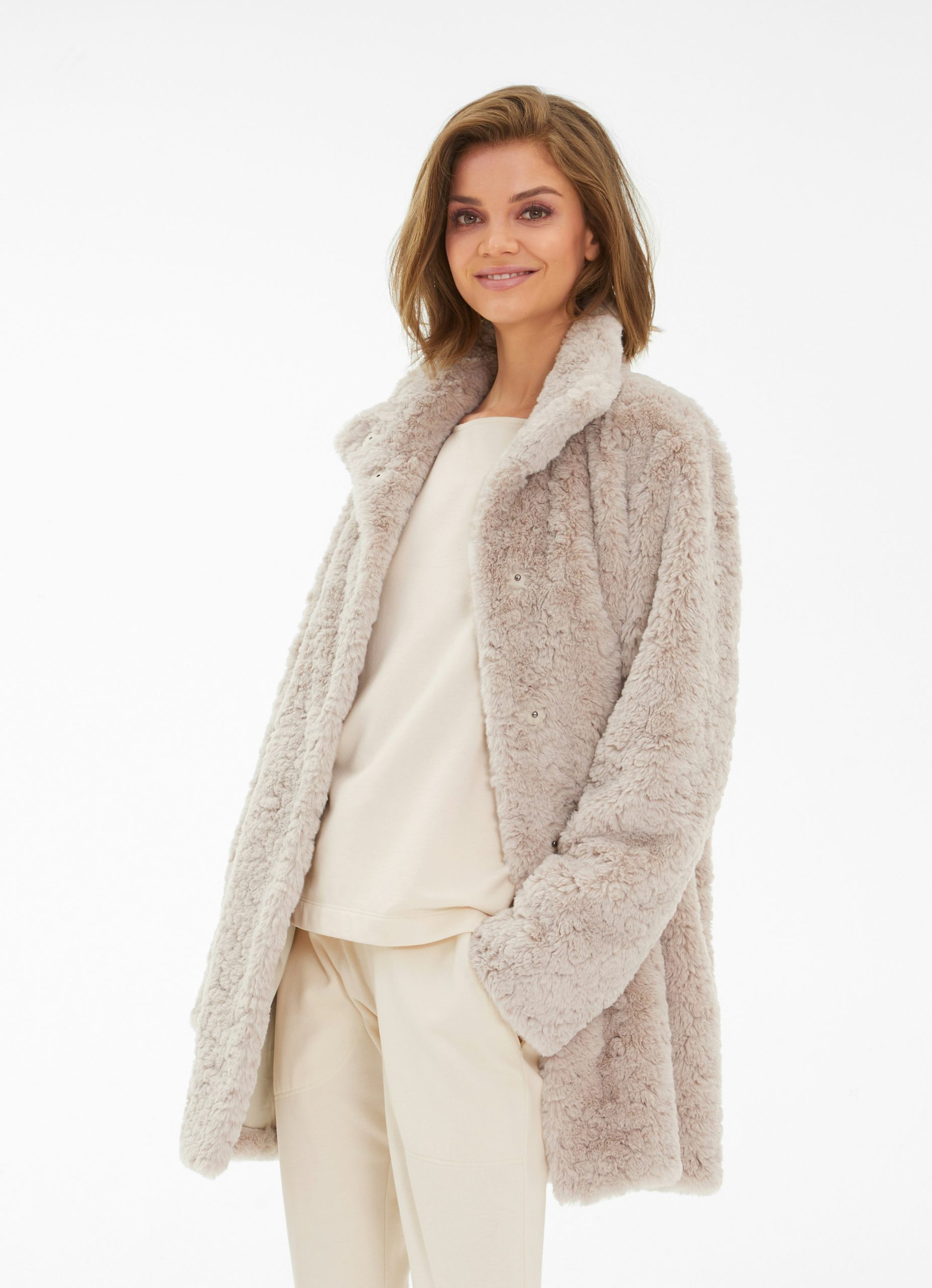 manteau-fausse-fourrure-111kws-1.jpg