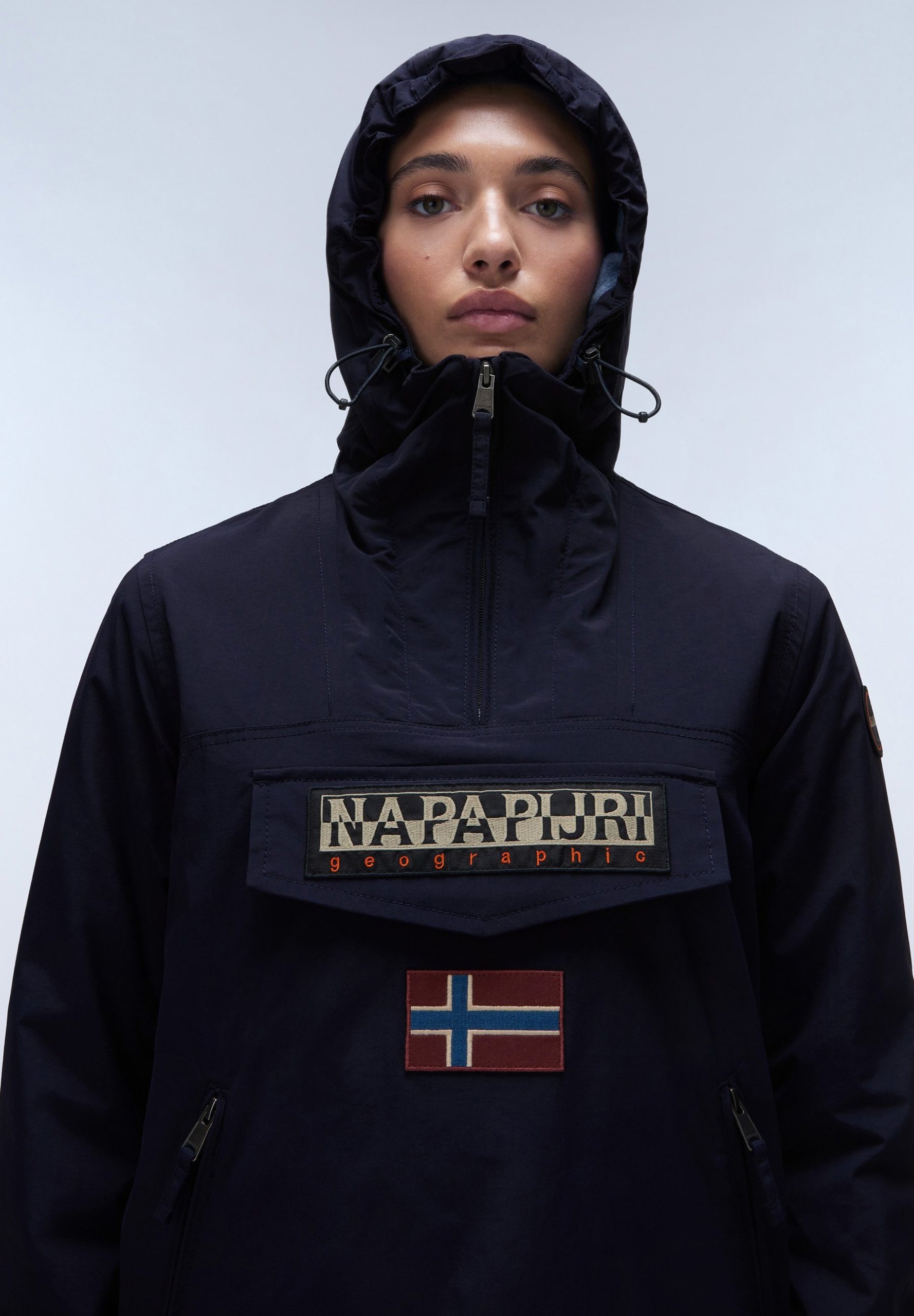 veste-napapijri-074axo-1.jpg